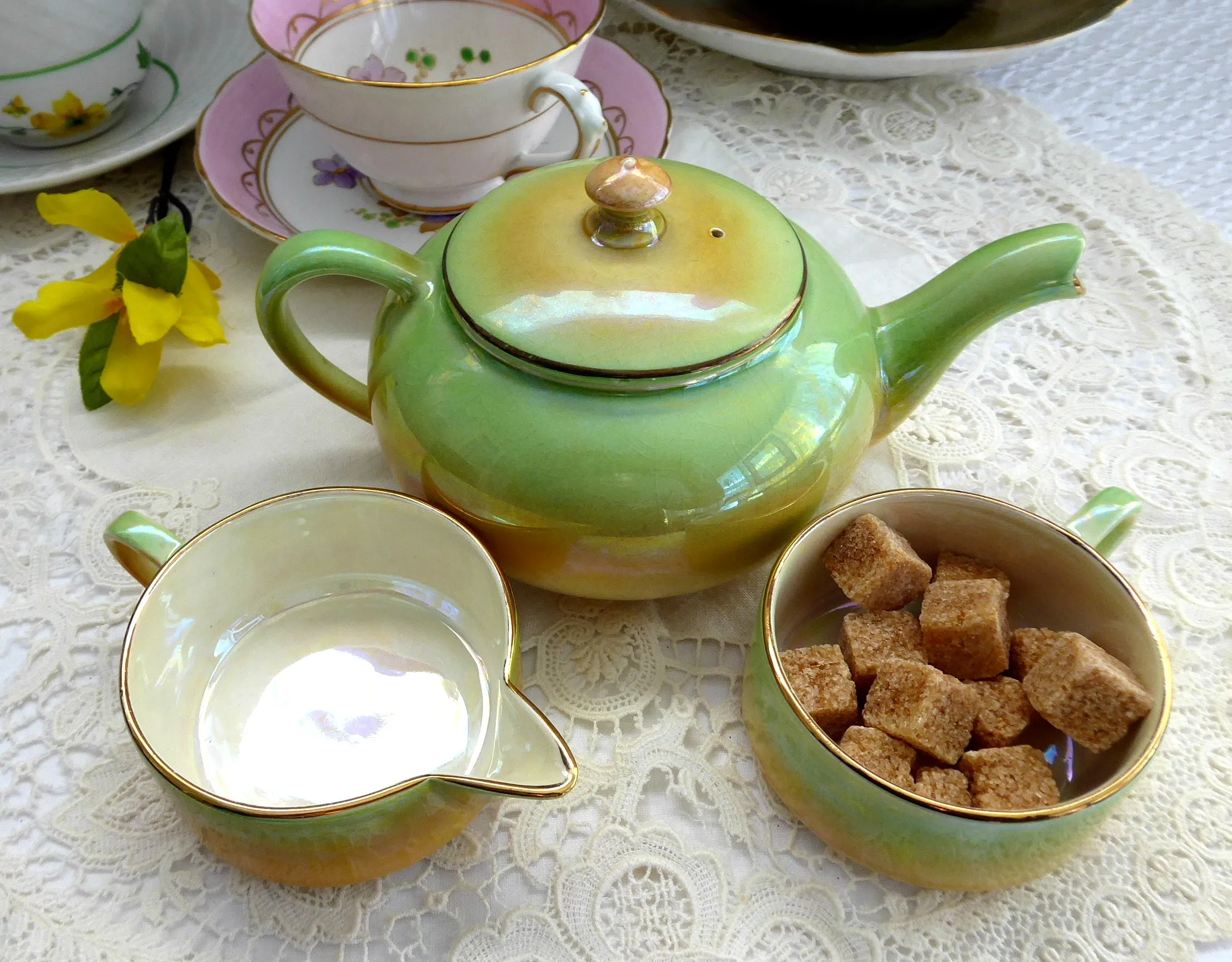Teapot Royal Winton Grimwades Stacking Luster Ware 4 Pc 1940s Peach to Green