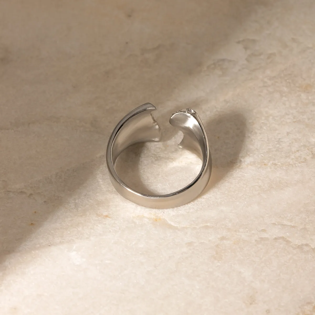TEEK - Stainless Steel Ridged Rhinestone Bypass Ring